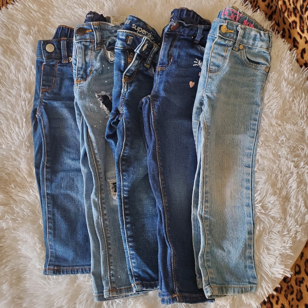 5 pair of size 3 / 3t jeans